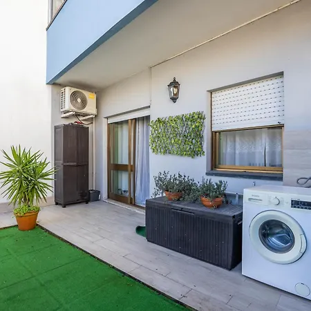Apartment Santa Catarina W/ Terrace By Lovelystay