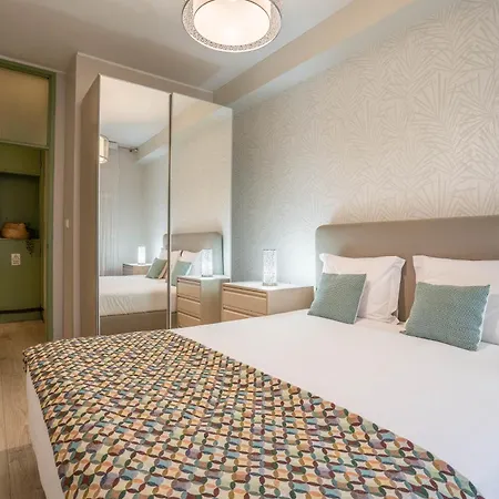 Apartment Santa Catarina W/ Terrace By Lovelystay