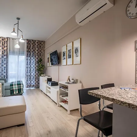 Apartment Santa Catarina W/ Terrace By Lovelystay Porto